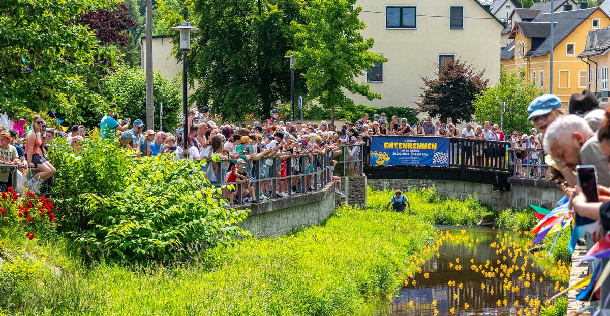 »1. Tholmer Entenrennen« 2025 Thalheim/Erzgebirge